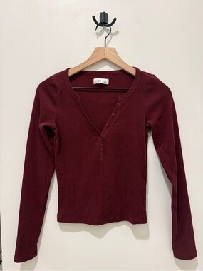 Hollister Ribbed Henley Button-Up Long Sleeve Top
